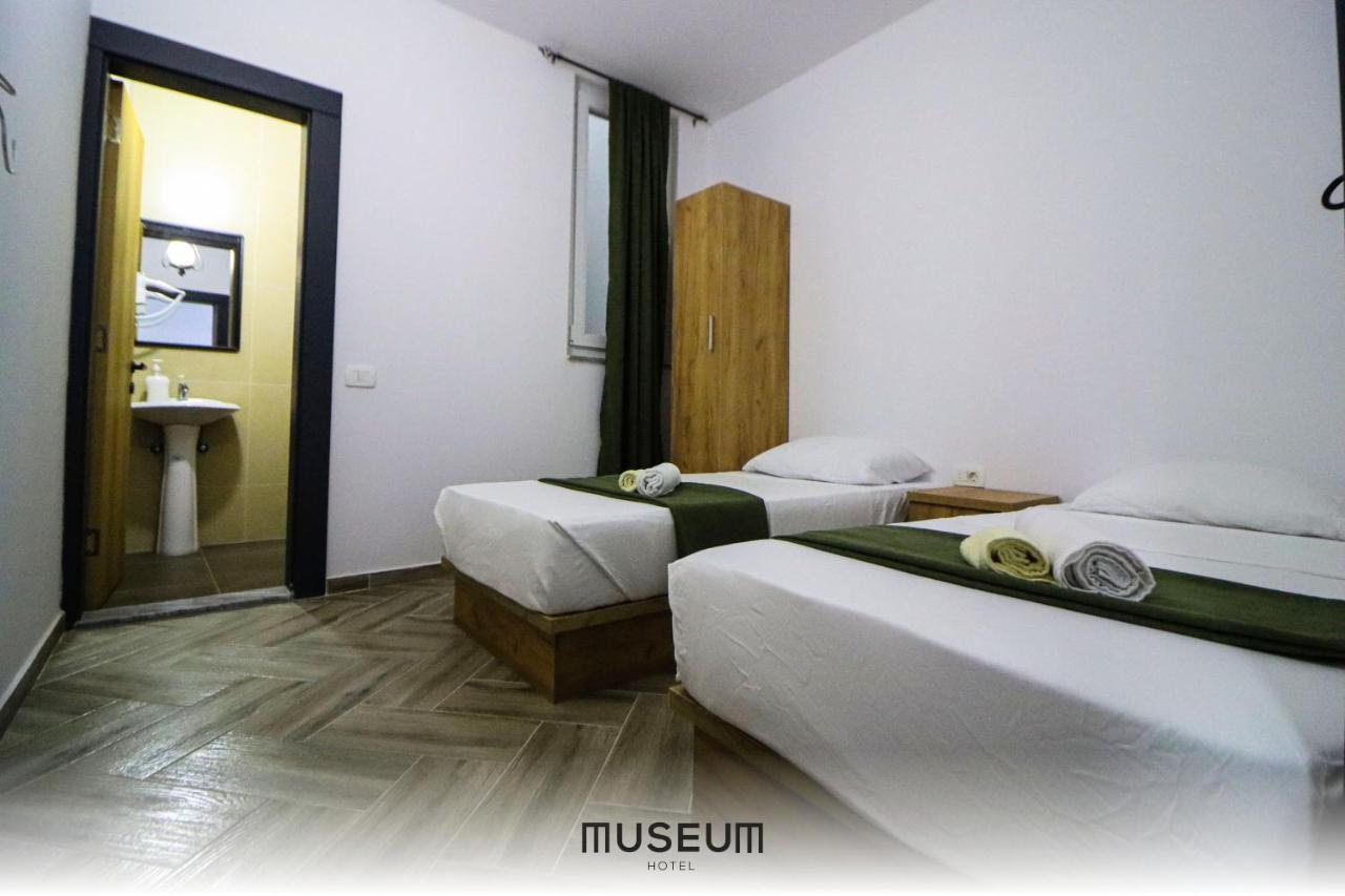Museum Hotel Pristina Exterior foto